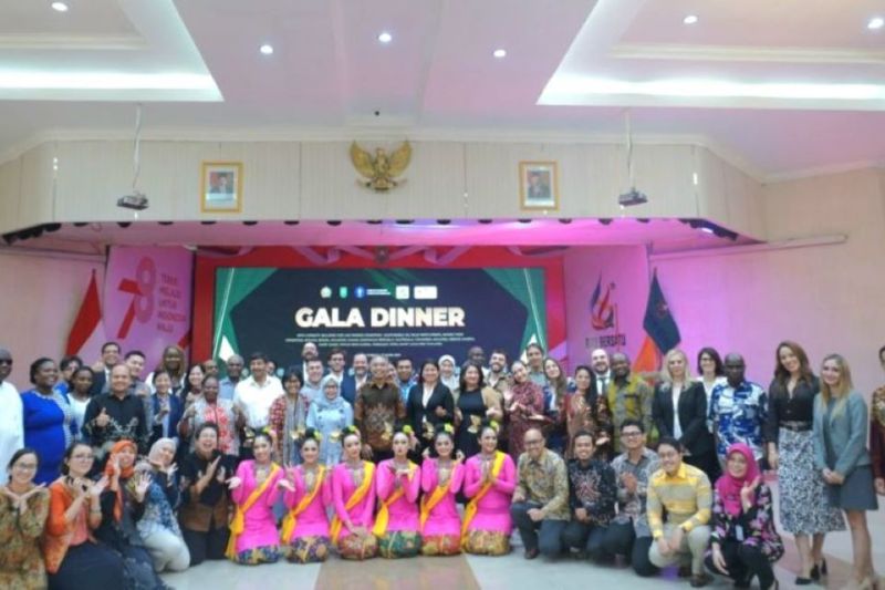 Sebanyak 17 Peserta Asing Pelajari Pengembangan Sawit Riau 