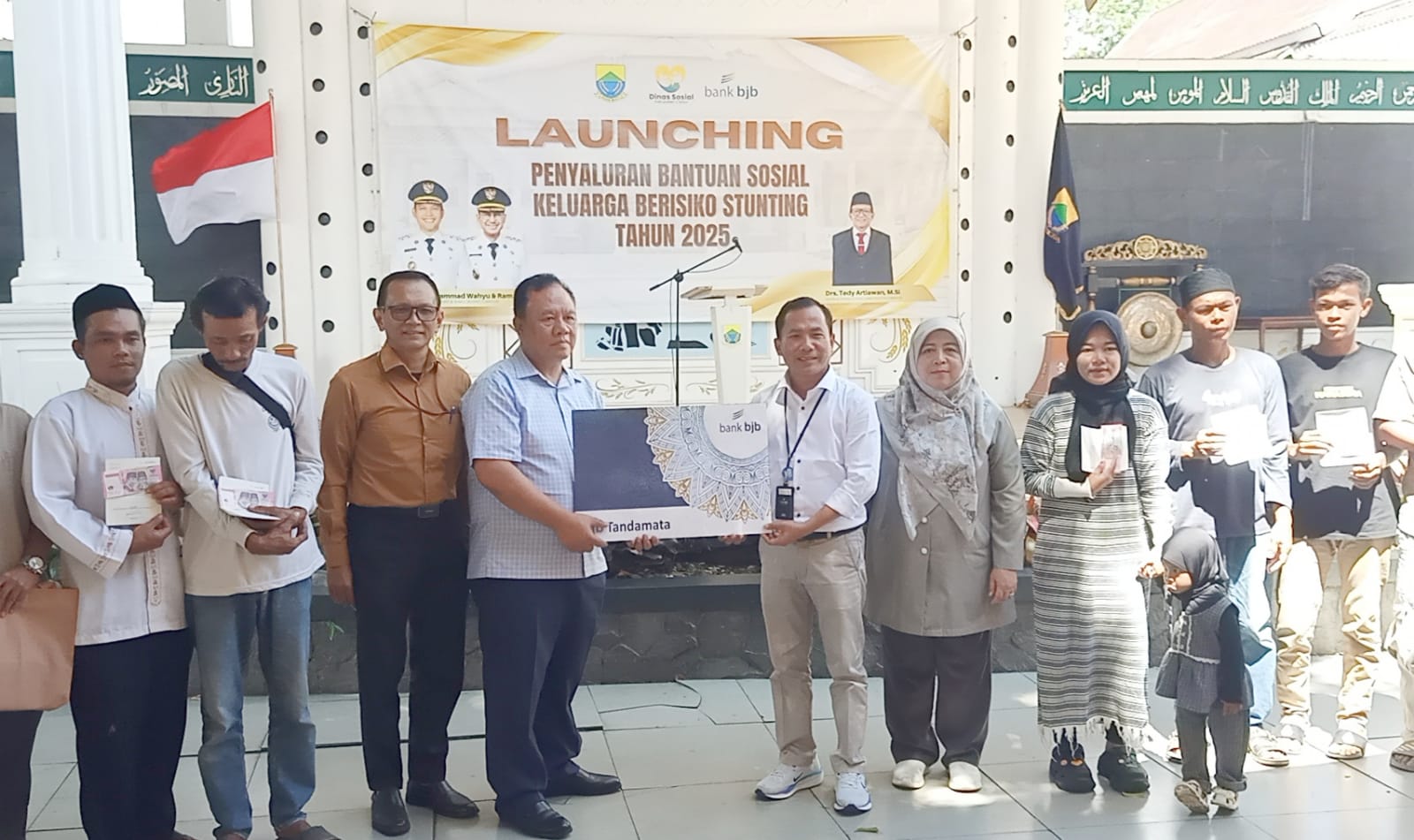 479 Keluarga Berisiko Stunting di Cianjur Terima Bansos KRS Tahap II