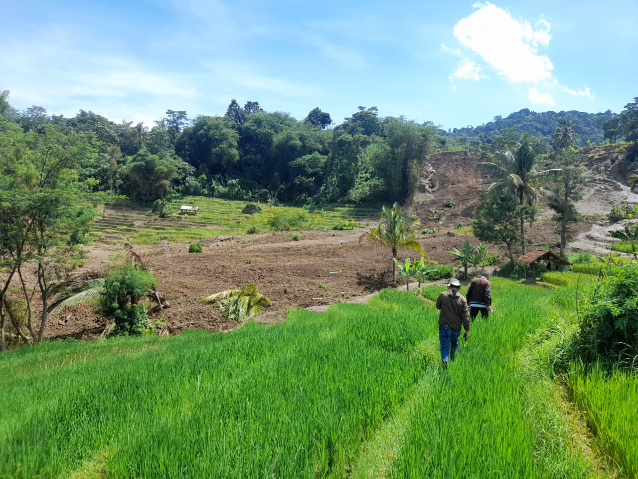 Dampak Pergerakan Tanah di Cibanteng, Warga Desa Kubang Dilanda Krisis Air Bersih