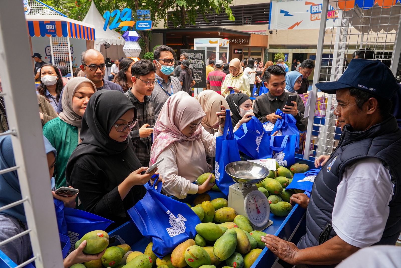 Kembali Digelar, Bazar UMKM BRILiaN Bantu Berdayakan dan Perluas Pasar Pelaku Usaha