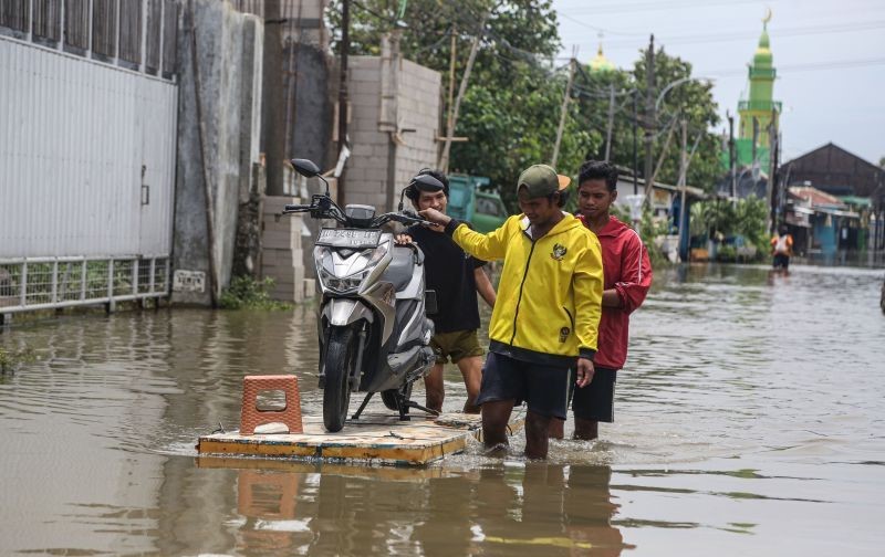 BMKG: Mayoritas Kota Besar Indonesia Diguyur Hujan Ringan-Berpetir