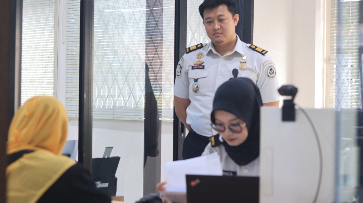 Dukung Persiapan Haji 1448 H, Imigrasi Cianjur Buka Layanan Khusus Paspor bagi Calon Jemaah Haji