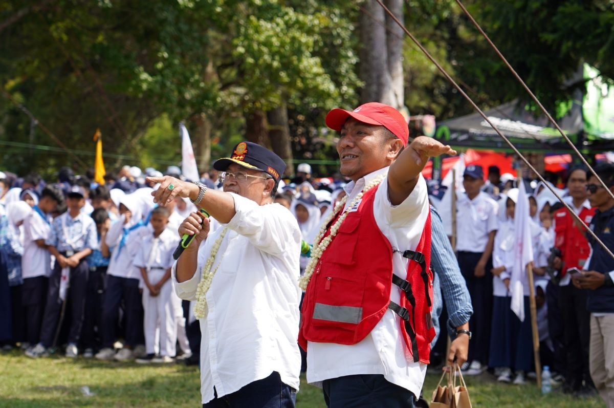 Ribuan Siswa di Cianjur Ikuti Pelatihan dan Pelantikan PMR Tingkat Madya dan Wira 