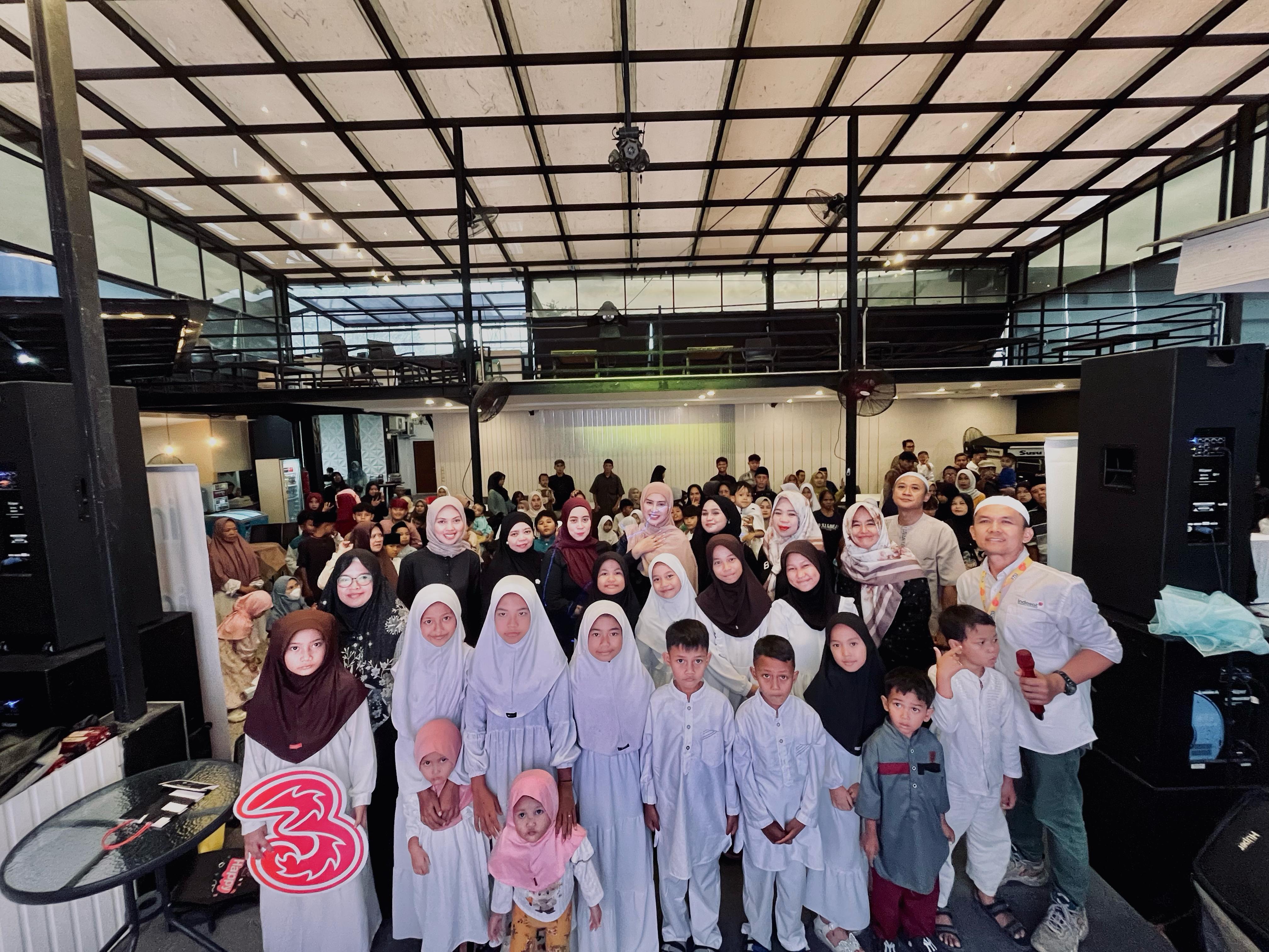 Majelis Taklim Kawan Sembilan-sembilan Cianjur Santuni 99 Anak Yatim