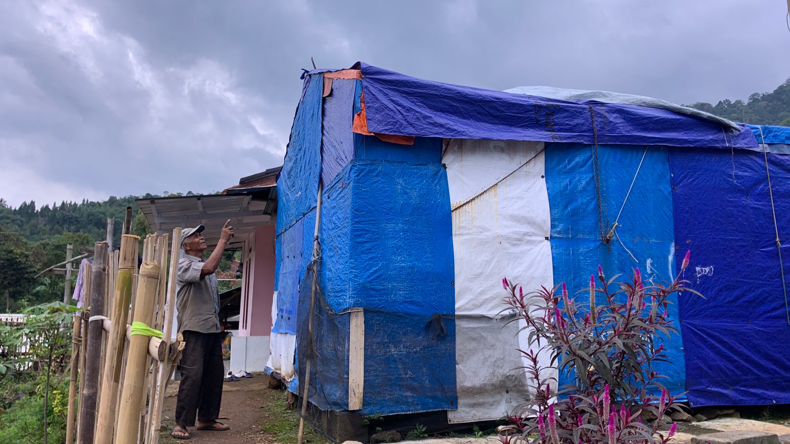 Tiga Tahun Berlalu, Penyintas Gempa Bumi Cianjur Masih Tinggal di Tenda Darurat