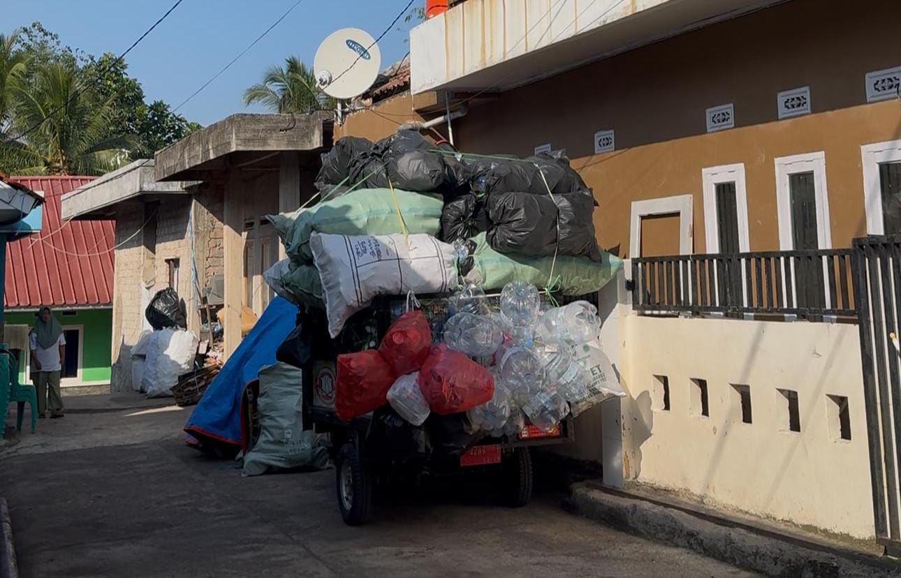  DLH Cianjur Gencarkan Program Pilah Sampah Tukar Sembako