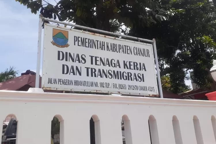 Pemberangkatan Lima KK Transmigran Asal Cianjur ke Kalimantan Tengah Batal