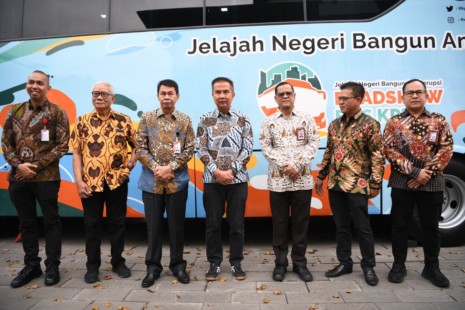 Roadshow Bus KPK 2024, Bey Machmudin: Keluarga Berperan Penting Dukung Gerakan Antikorupsi 