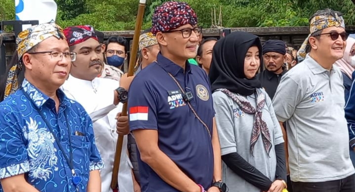 Menparekraf Sandiaga Uno Optimistis Situs Gunung Padang Cianjur Mampu Capai Kunjungan 1.9 Juta Wisman Tahun In