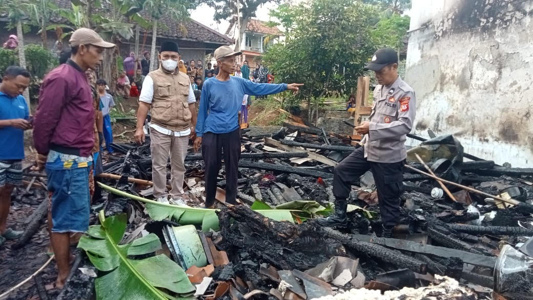 Rumah Panggung di Cianjur Habis Terbakar, Nenek Esih Ditemukan Tewas