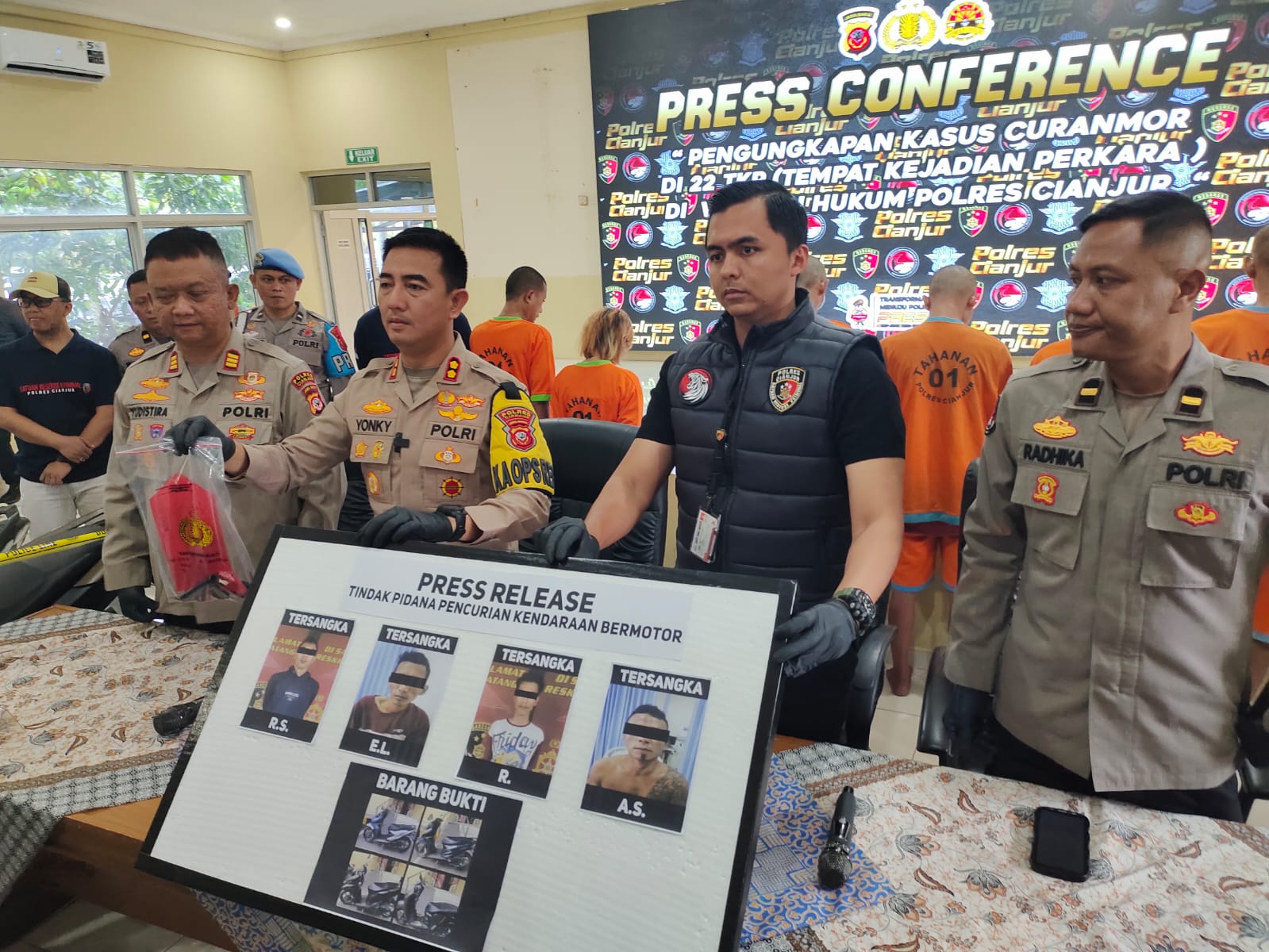 Satreskrim Polres Cianjur Bekuk Empat Tersangka Curanmor 