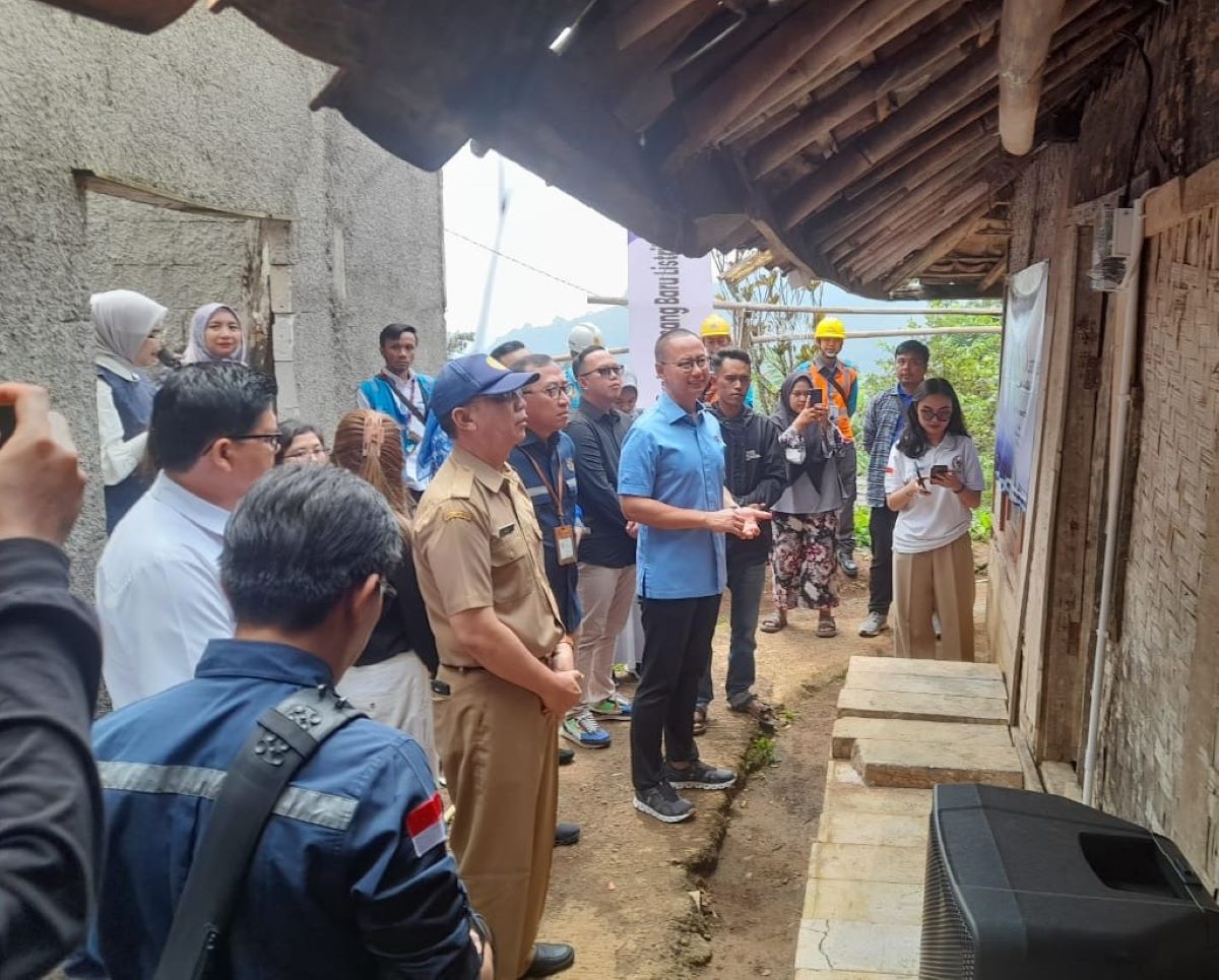 Pemerintah Berikan Sambungan Listrik Gratis untuk 5.538 Warga Kurang Mampu di Cianjur