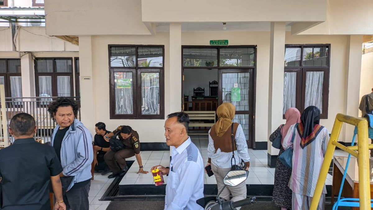 Sidang Kedua Dugaan Pidana Pemilu di PN Cianjur Molor Berjam-jam