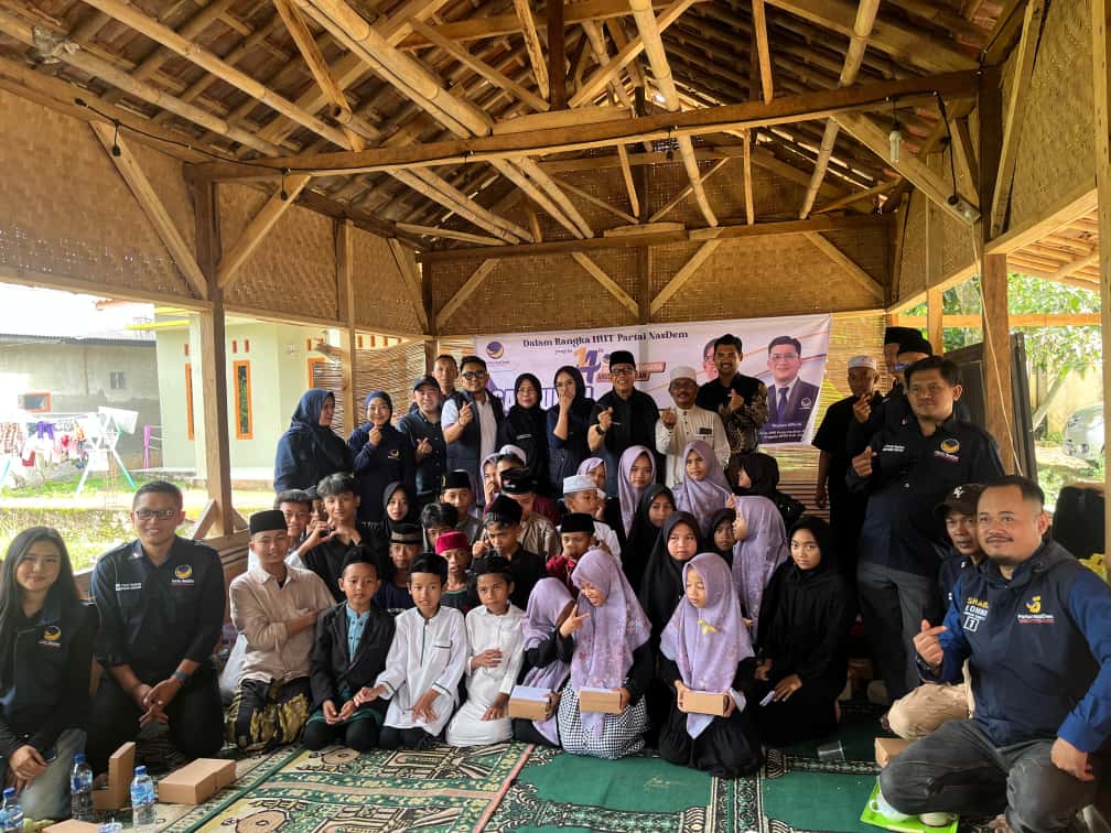 Sambut HUT ke-14, NasDem Cianjur Santuni Anak Yatim