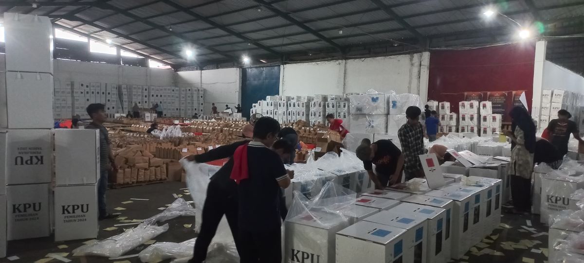 KPU Cianjur Matangkan Tahapan Distribusi Logistik Saat Cuaca Ekstrem