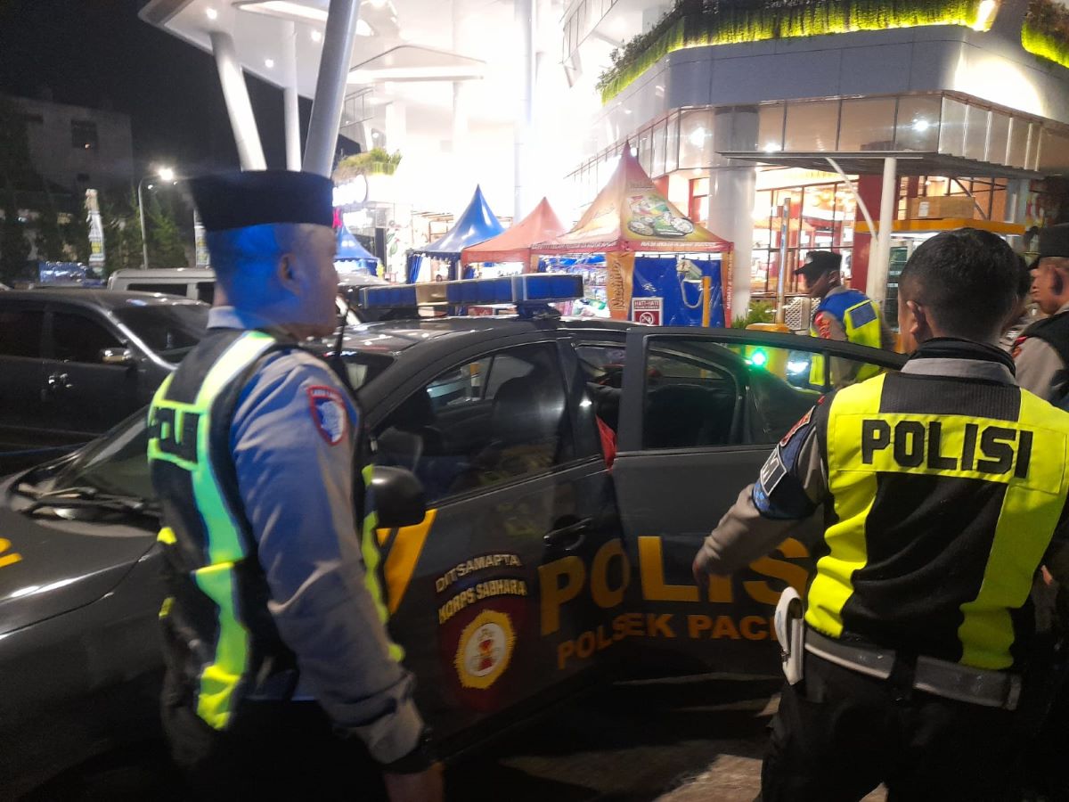 Polsek Pacet Amankan Terduga Pelaku Pencurian dari Amukan Massa 