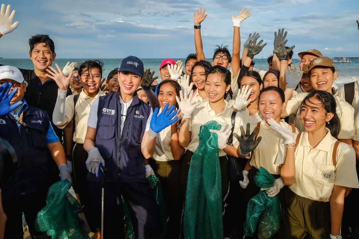 Menpar Tegaskan Kebersihan Laut Kunci Daya Saing Pariwisata Indonesia