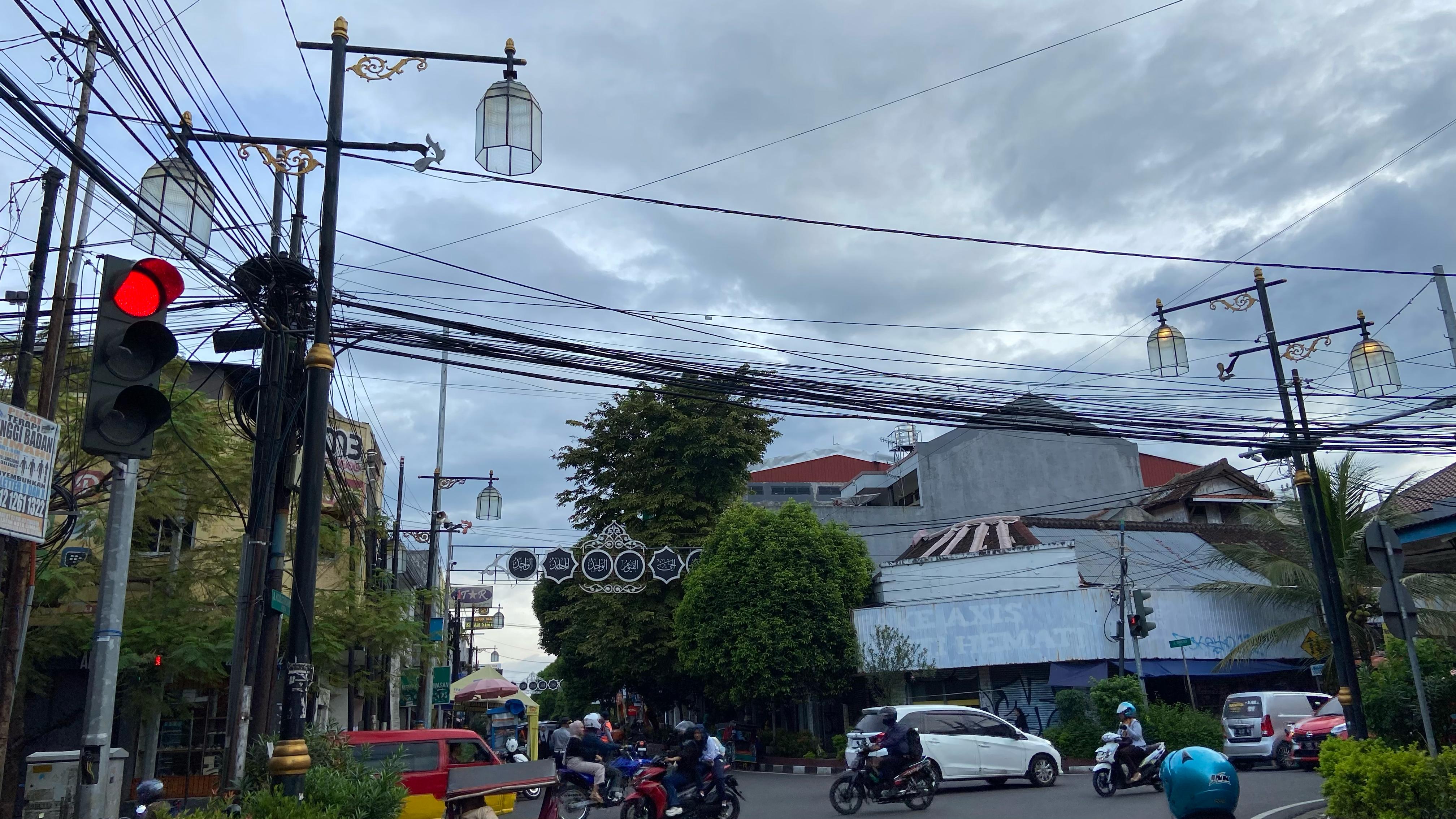 Ratusan Lampu PJU Gentur di Cianjur Rusak dan Tidak Menyala