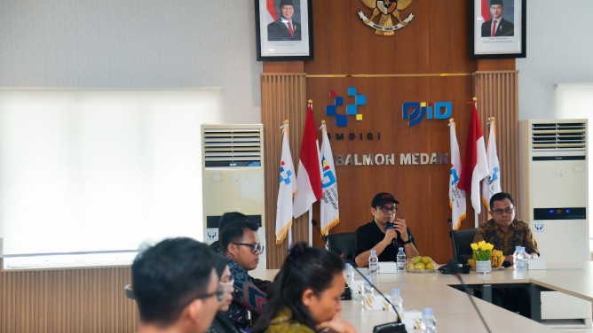 Kemkomdigi Targetkan Internet 100 Mbps dalam Dua Tahun