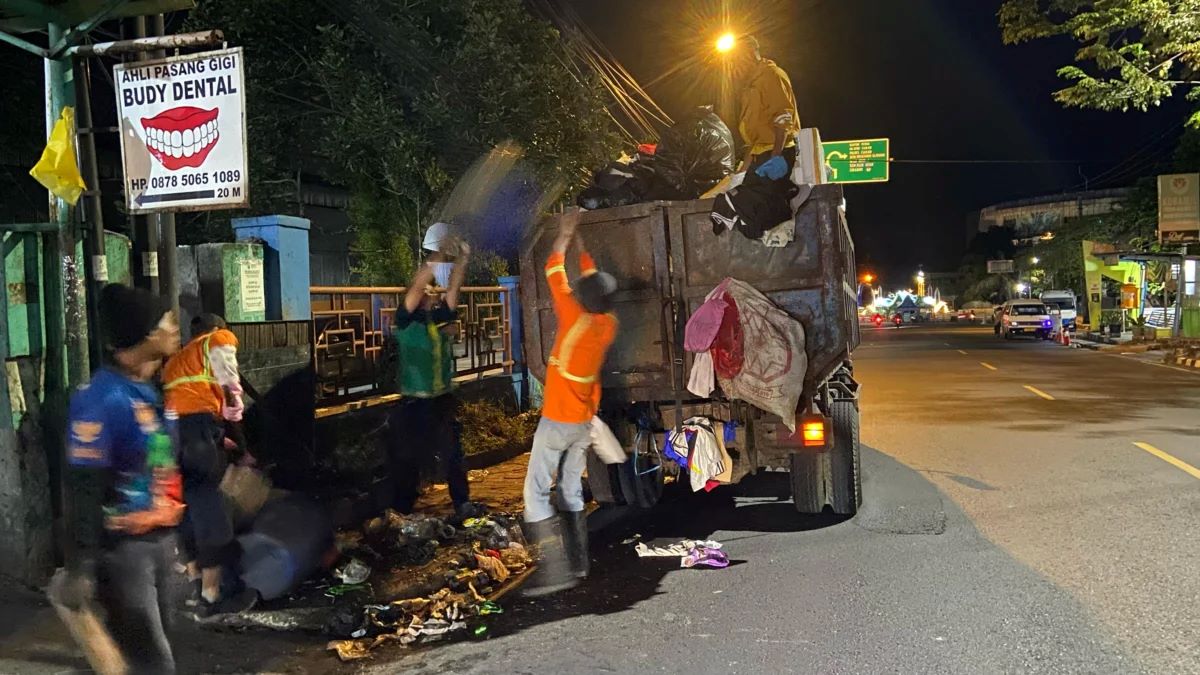 Pemkab Cianjur Akan Tambah Armada Pengangkut Sampah di Tahun 2026