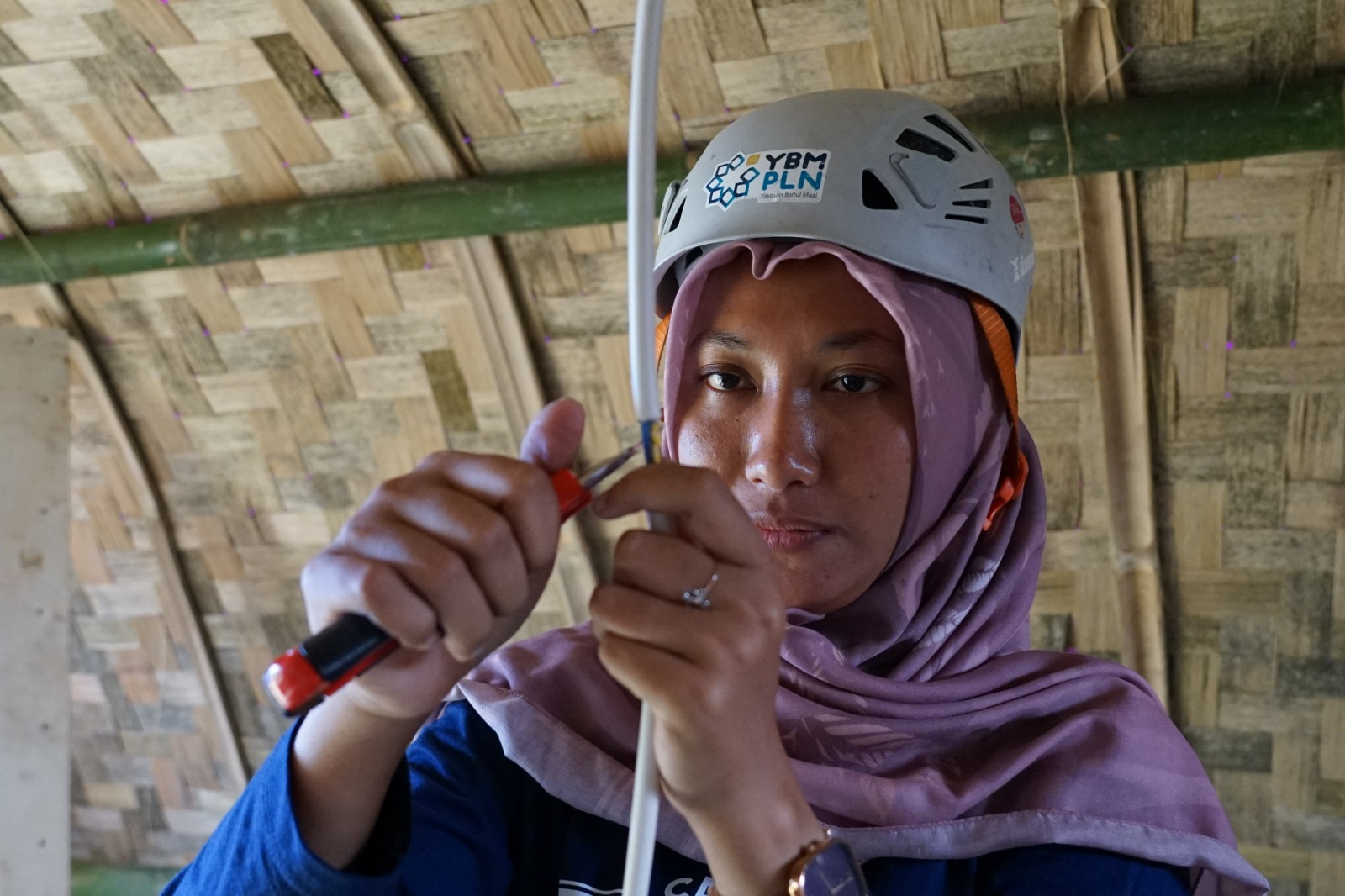 Binti Latifatul Munawaroh, Srikandi Pengawal Keandalan dari PLN ULP Mande