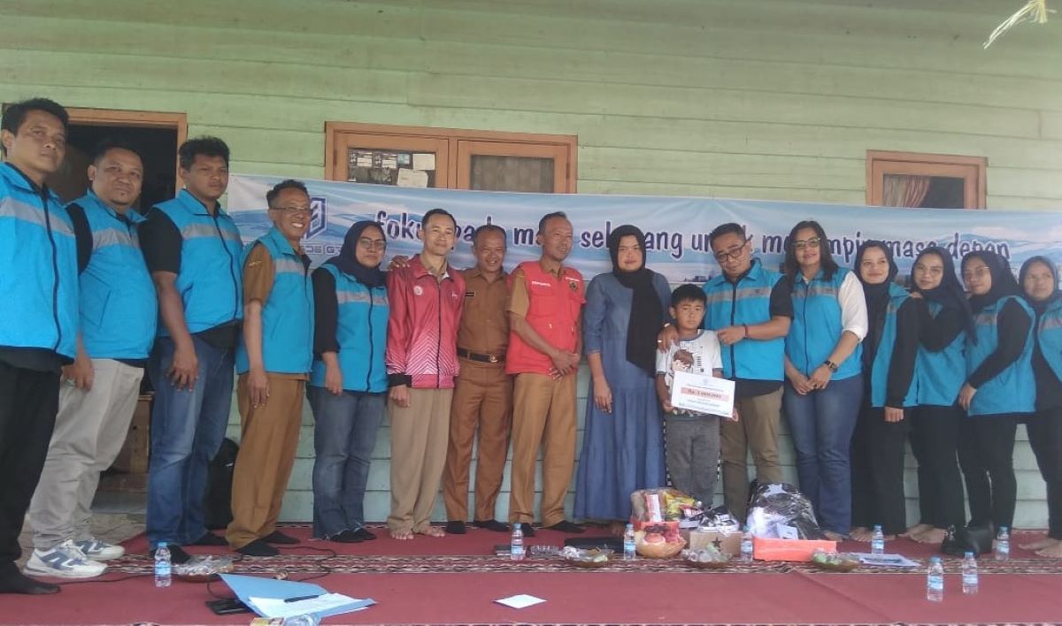 Yaga Yingde Group Berikan Bantuan Pendidikan Rutin Bagi Siswa Kurang Mampu di Cianjur