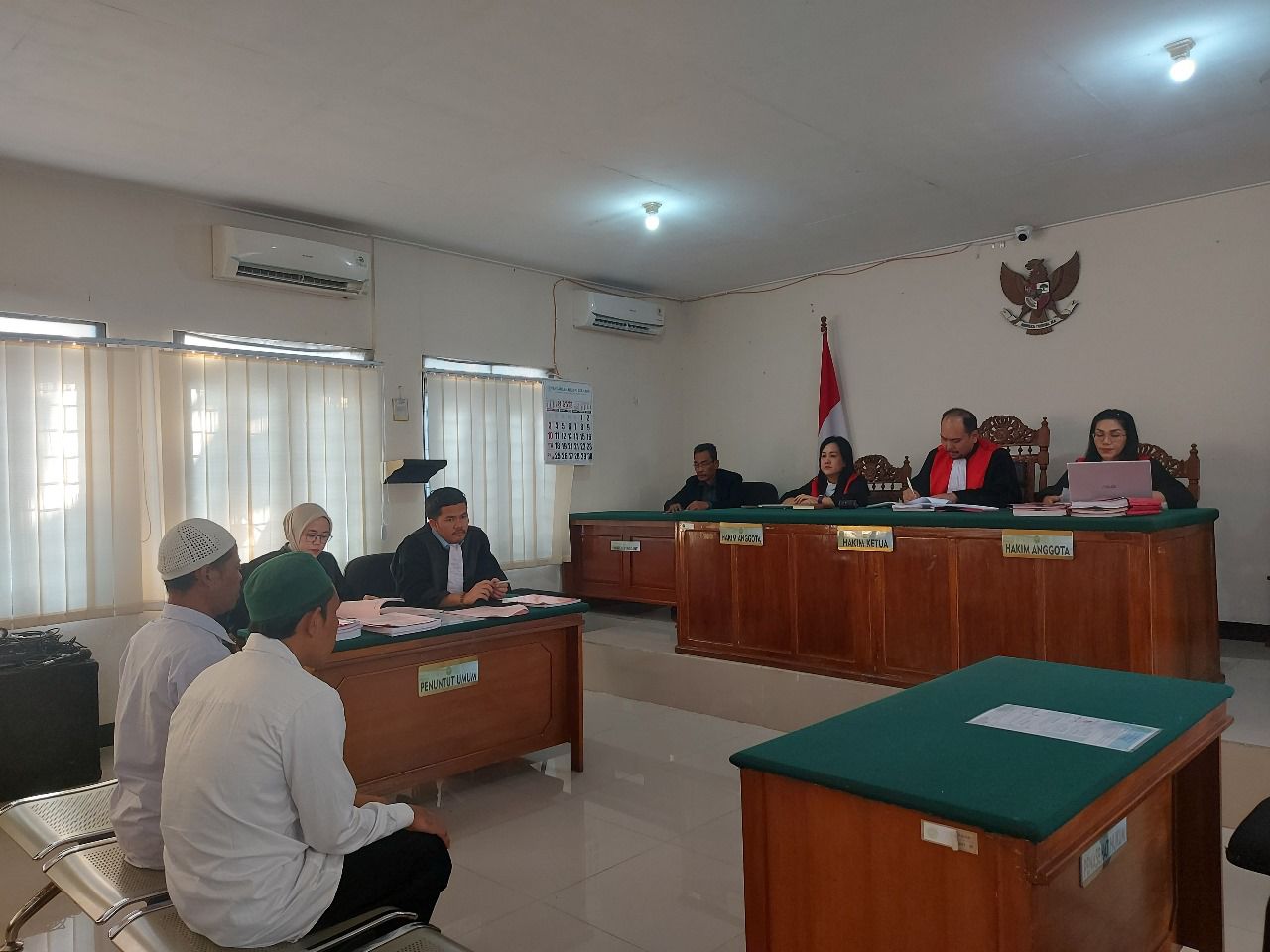 Dua Pelaku Penganiaya Nenek Asyiah Divonis 2 Tahun Penjara