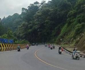 Libur Panjang, Kondisi Lalu Lintas di Kawasan Puncak Terpantau Lancar
