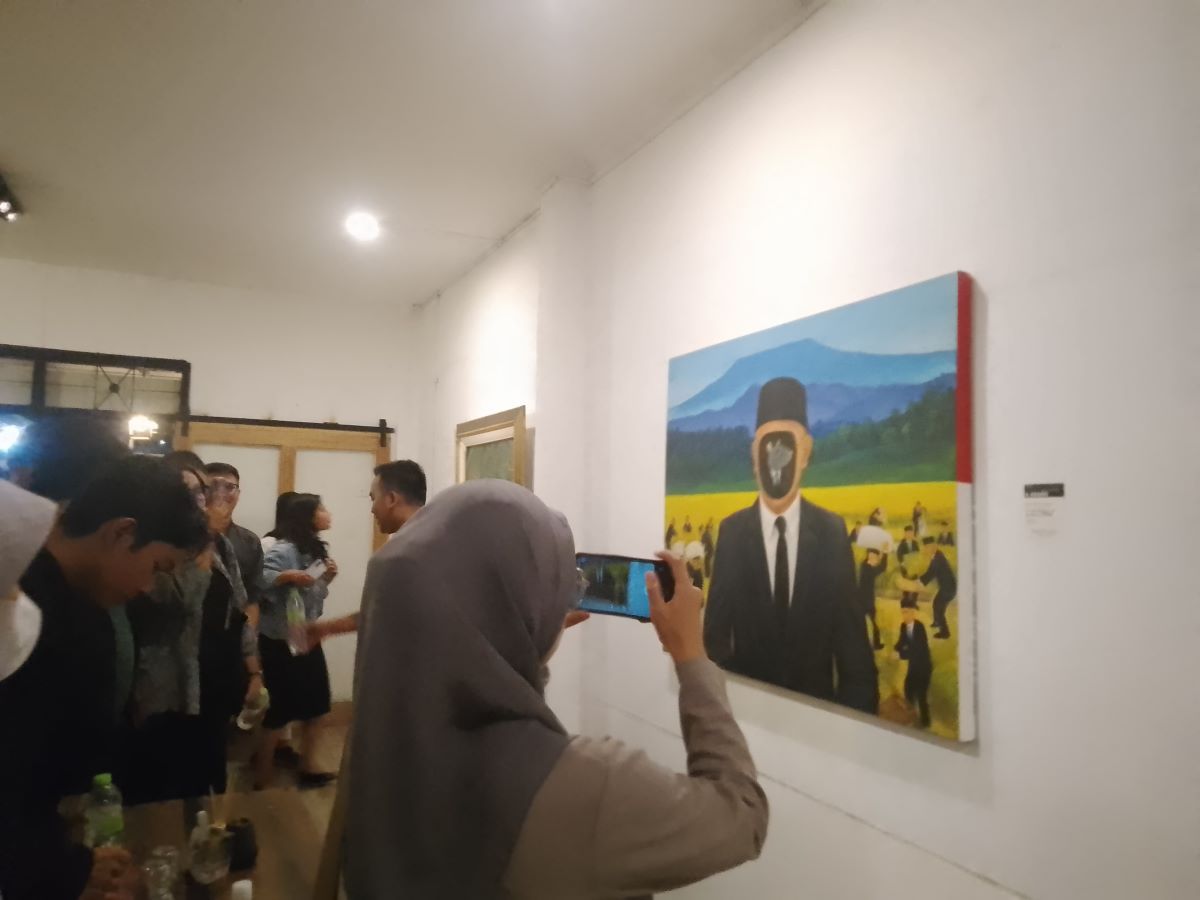 Puluhan Karya Seni Mejeng di Alexander Art Gallary Cianjur, Ada Karya Widhi NRS