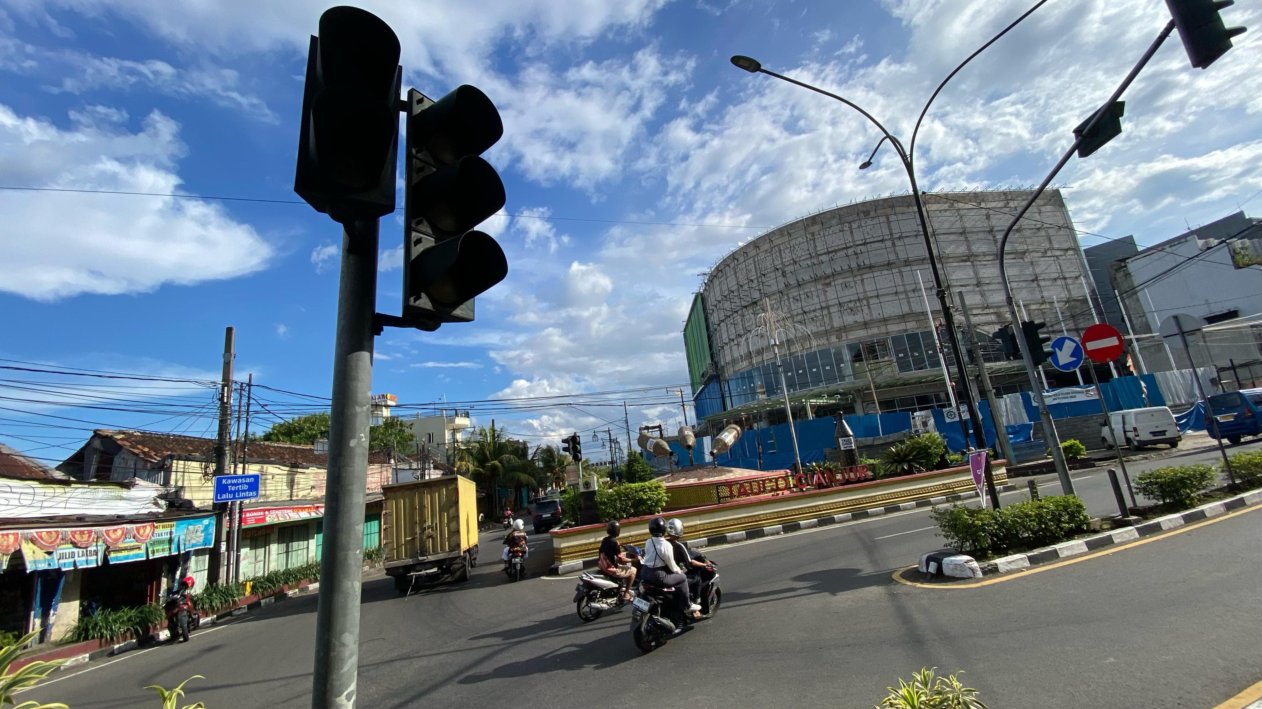 Dishub Cianjur Nonaktifkan Lampu Merah di Lokasi Kemacetan