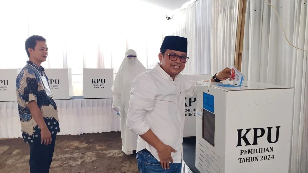 Pilkada Cianjur 2024, Muhammad Solih Ibang Nyoblos di TPS 11 Desa Kademangan Mande