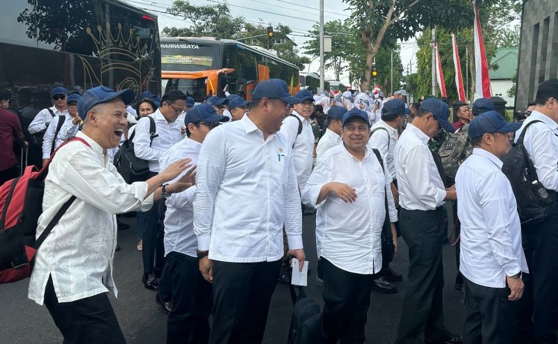 Wamen Kabinet Merah Putih Tiba di Akmil Magelang