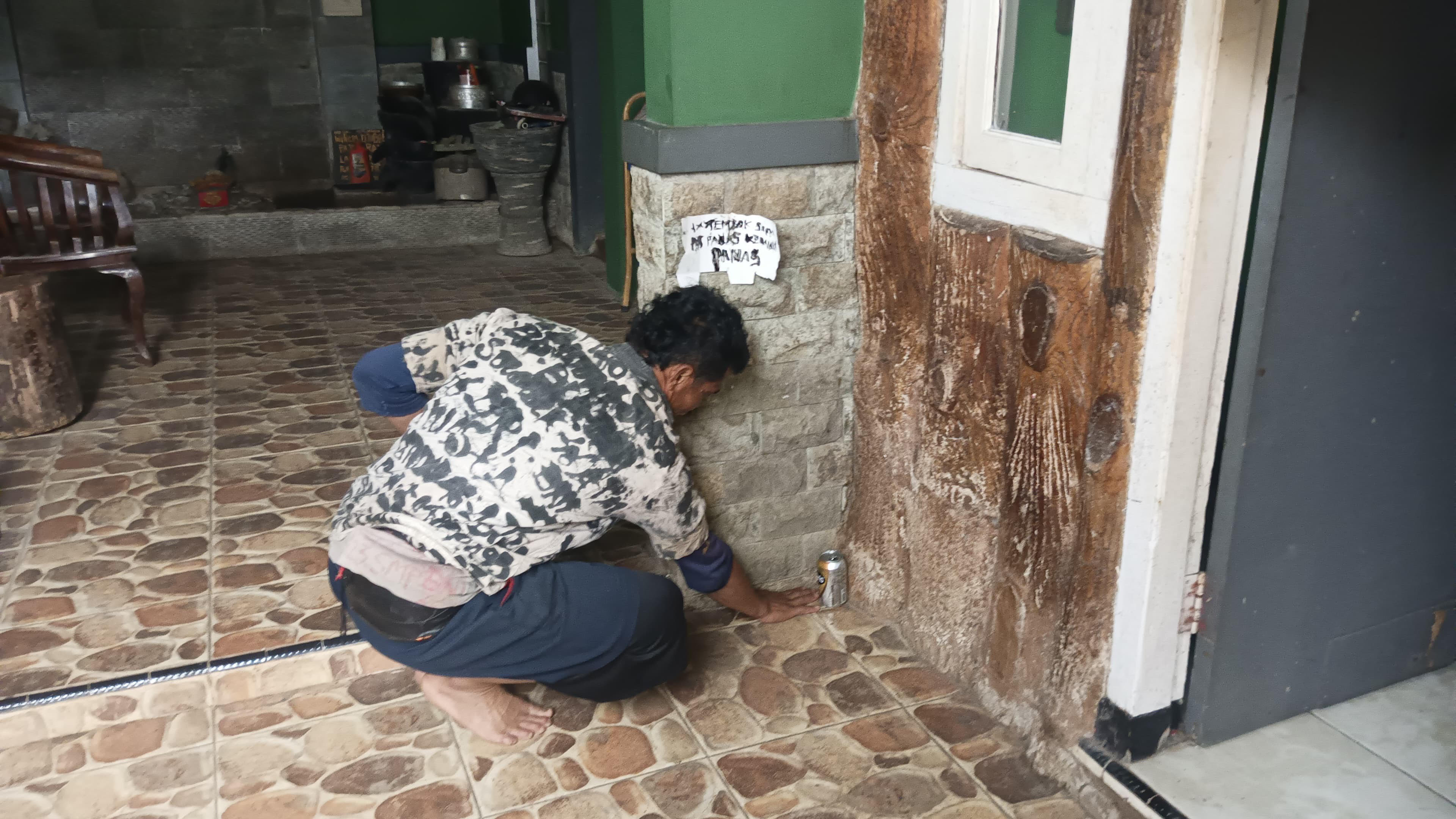 Geger, Rumah Warga di Cugenang Alami Peningkatan Suhu dan Bau Gas