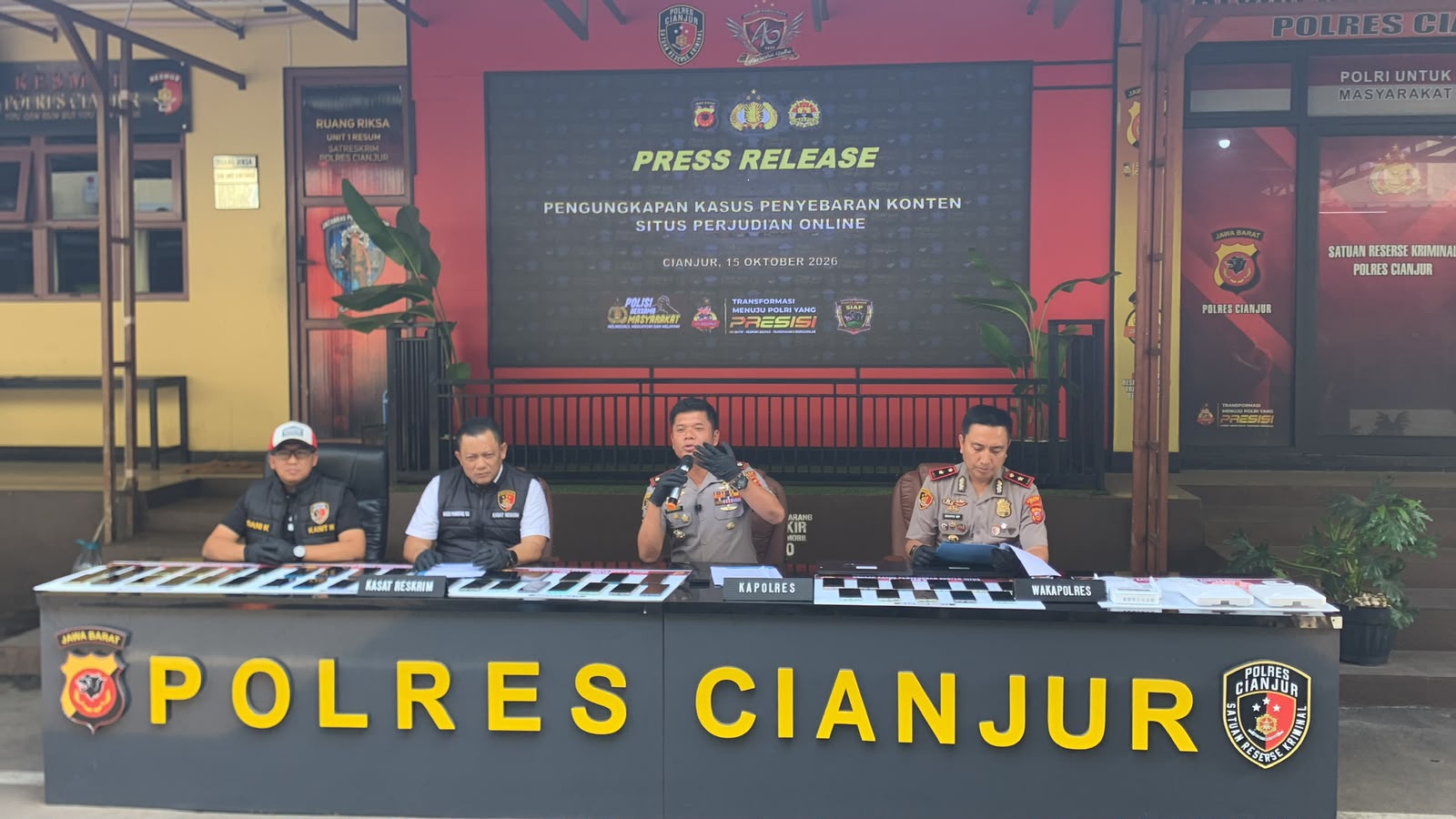 Polres Cianjur Bongkar Sindikat Judol Beromzet Ratusan Juta, 9 Orang Ditangkap
