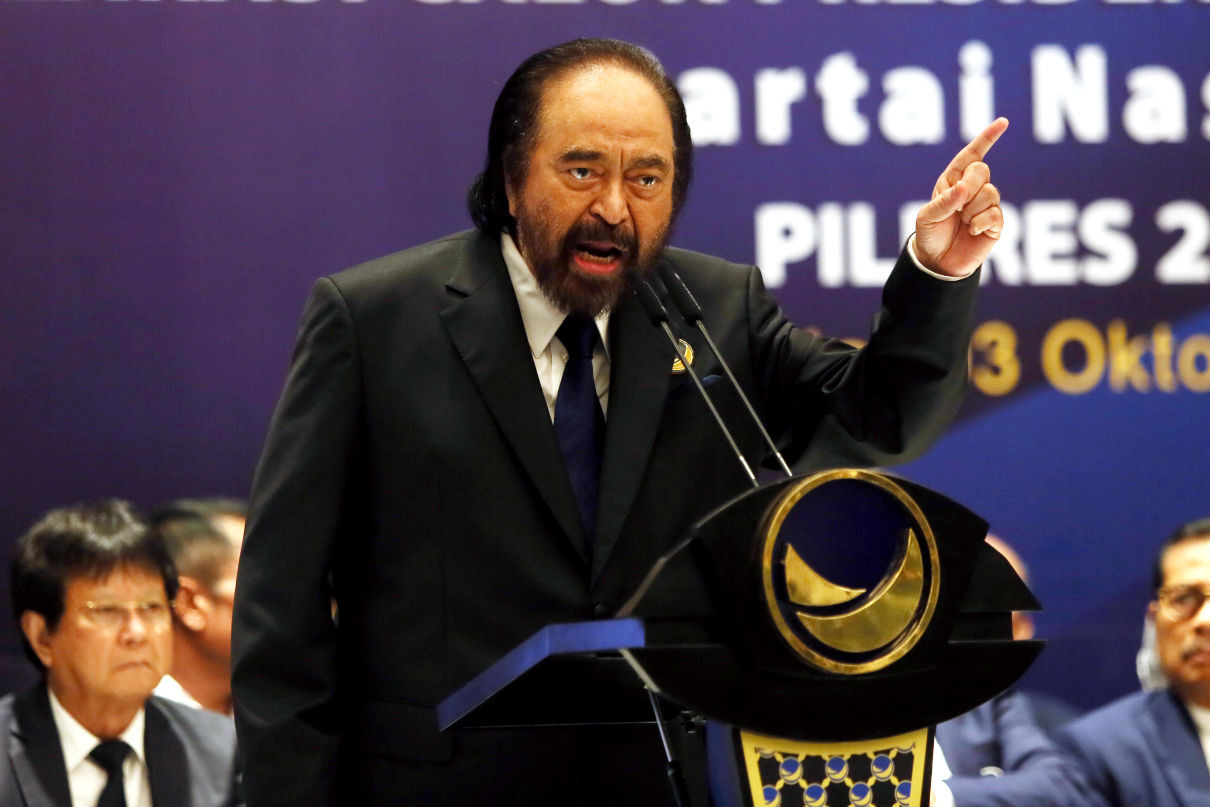 Dinilai Menyimpang, Surya Paloh Nonaktifkan Ahmad Sahroni dan Nafa Urbach dari DPR RI