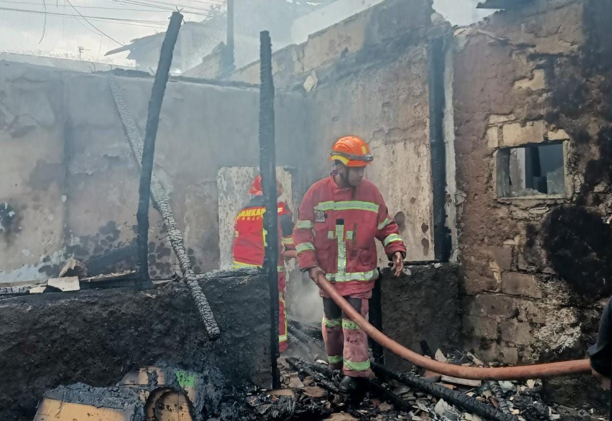 Kebakaran di Cianjur Hanguskan Sejumlah Rumah, Kerugian Capai Ratusan Juta Rupiah