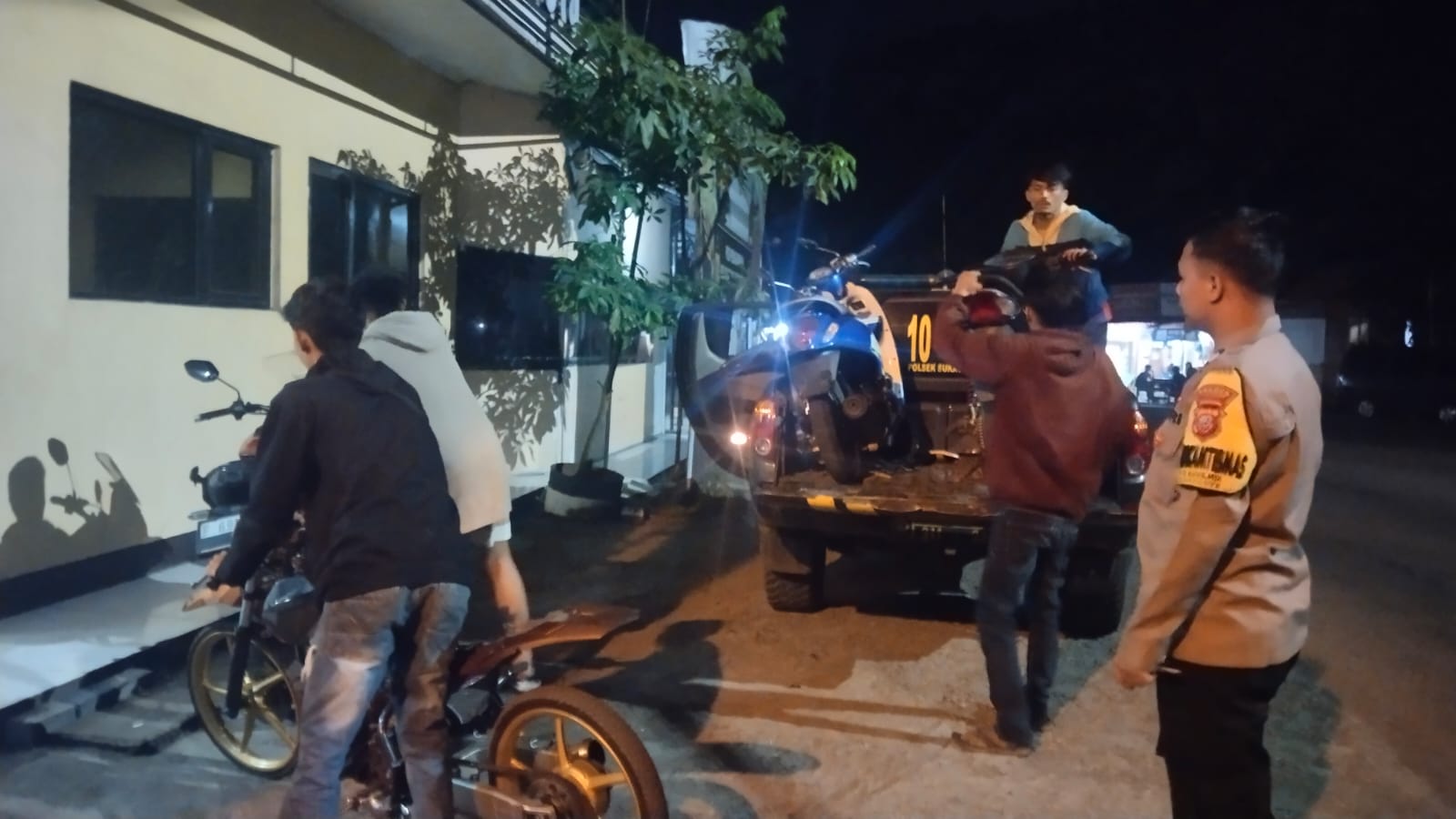 Gerebek Balapan Liar, Polisi Amankan Dua Sepeda Motor yang Ditinggal Pemiliknya