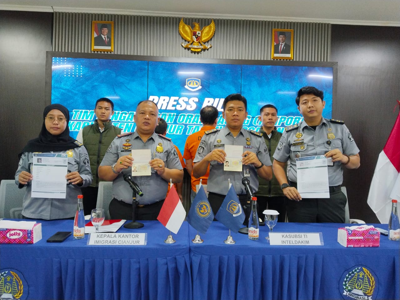 Imigrasi Cianjur Amankan Dua WNA China yang Diduga Langgar Izin Tinggal di Proyek PT Lianhua Leather