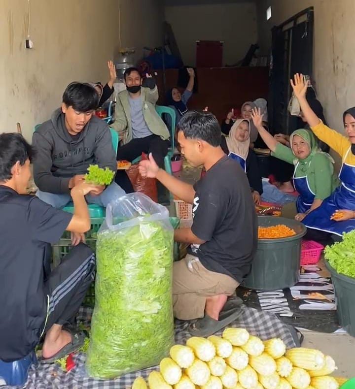 Kopdes Merah Putih Sindangjaya Cipanas Suplai Bahan Baku ke SPPG
