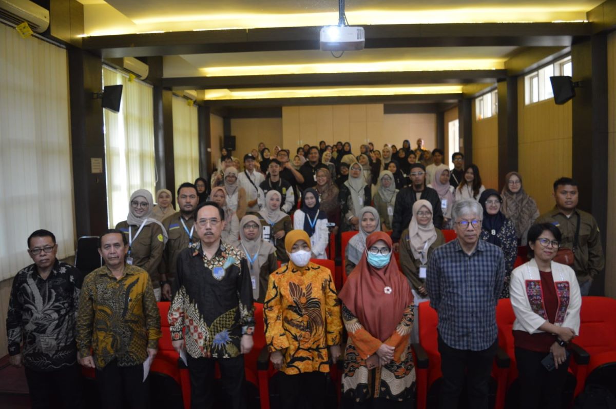 Mahasiswa PBI Unsur Cianjur Gelar SEEDS 2025