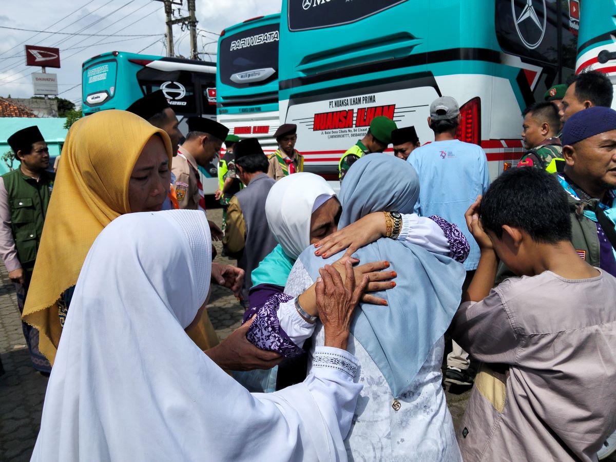 425 Jemaah Haji Kloter JKS 13 Cianjur Tiba dengan Selamat