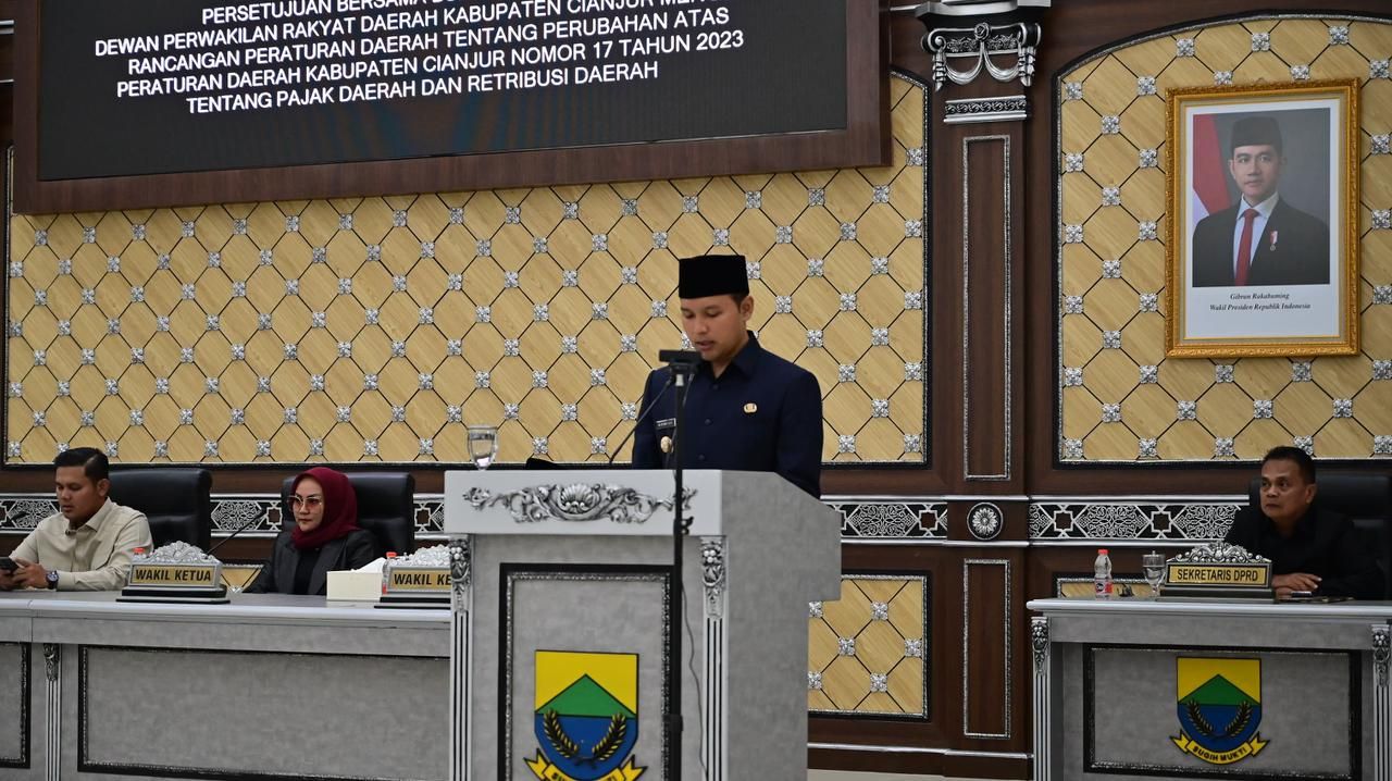 Bupati Cianjur Hadiri Rapat Paripurna DPRD Bahas Pendapat Akhir Fraksi Perubahan Perda PDRD