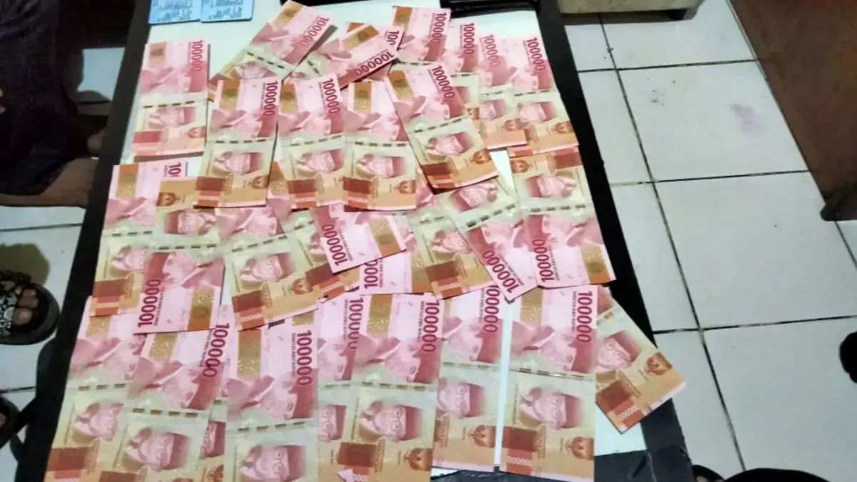 Tiga Pengedar Uang Palsu di Cianjur Ditangkap, Terungkap Saat Top Up Dana dan Tukar Uang
