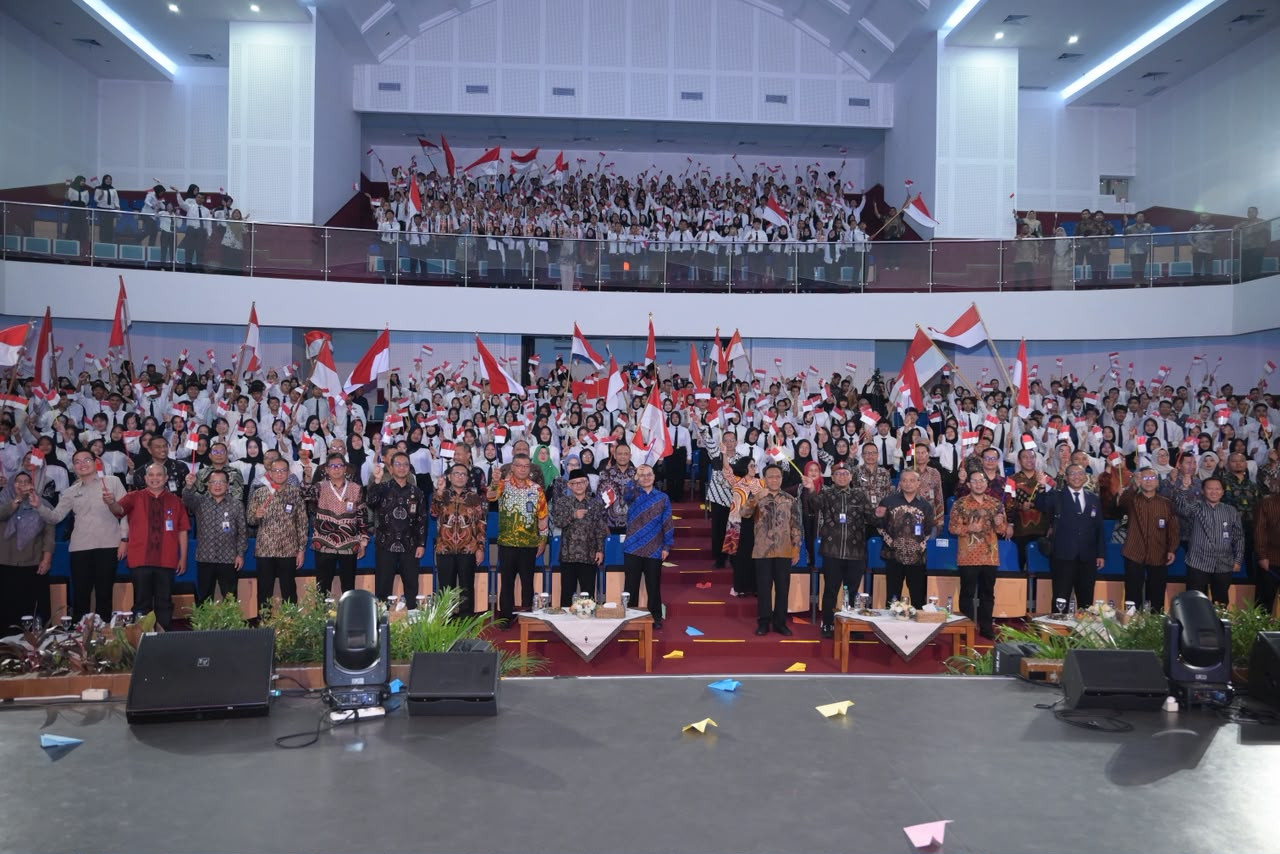 3.000 Lulusan SMK dan LKP Siap Berkarier di Luar Negeri, Mendikdasmen Beri Motivasi
