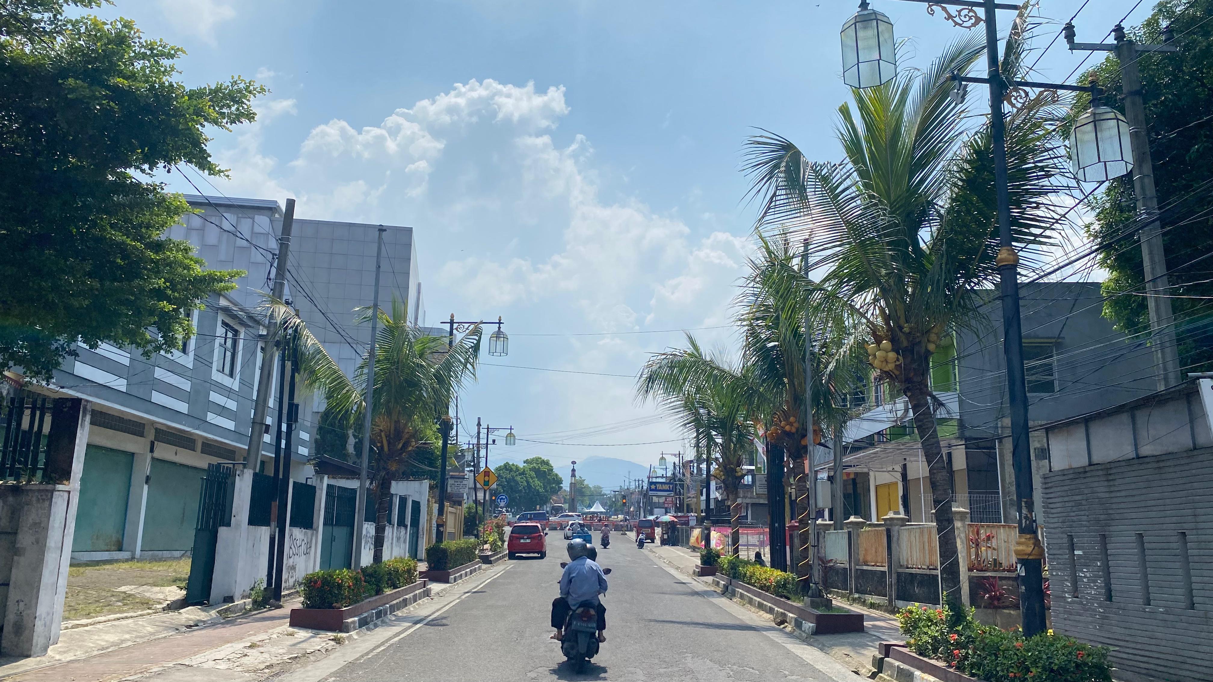 Plang Asmaul Husna di Jalan Ir. H. Juanda Cianjur 