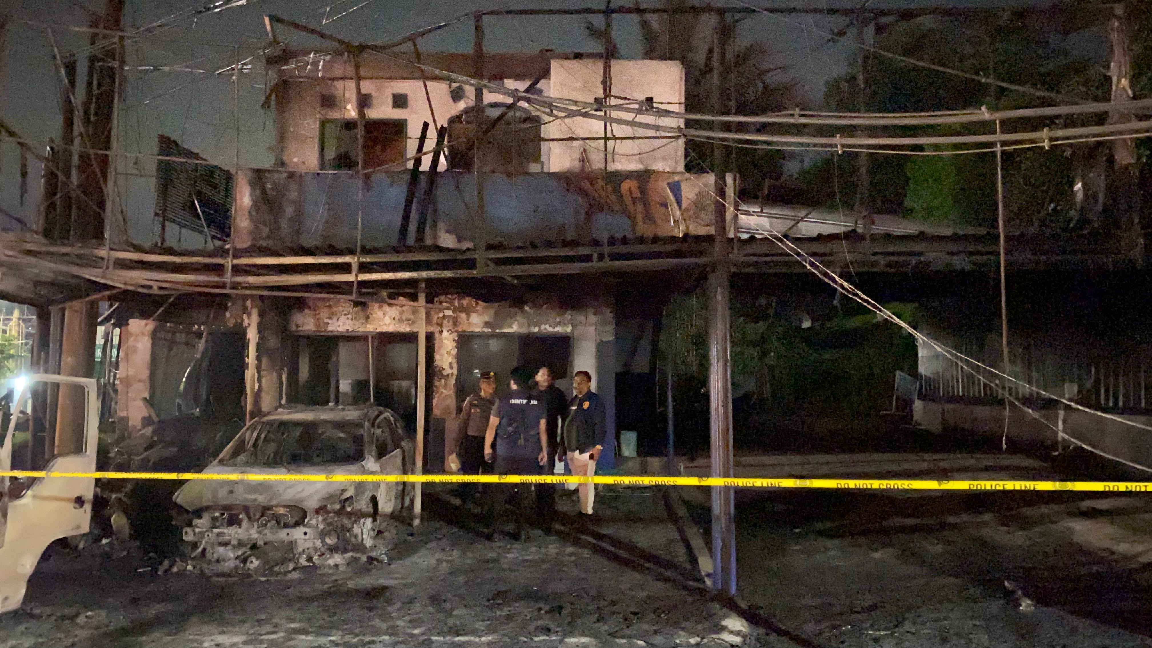 Truk Tangki BBM Meledak di Cianjur, 6 Ruko, 3 Unit Rumah, 4 Kendaraan, dan Pos Polisi Terbakar