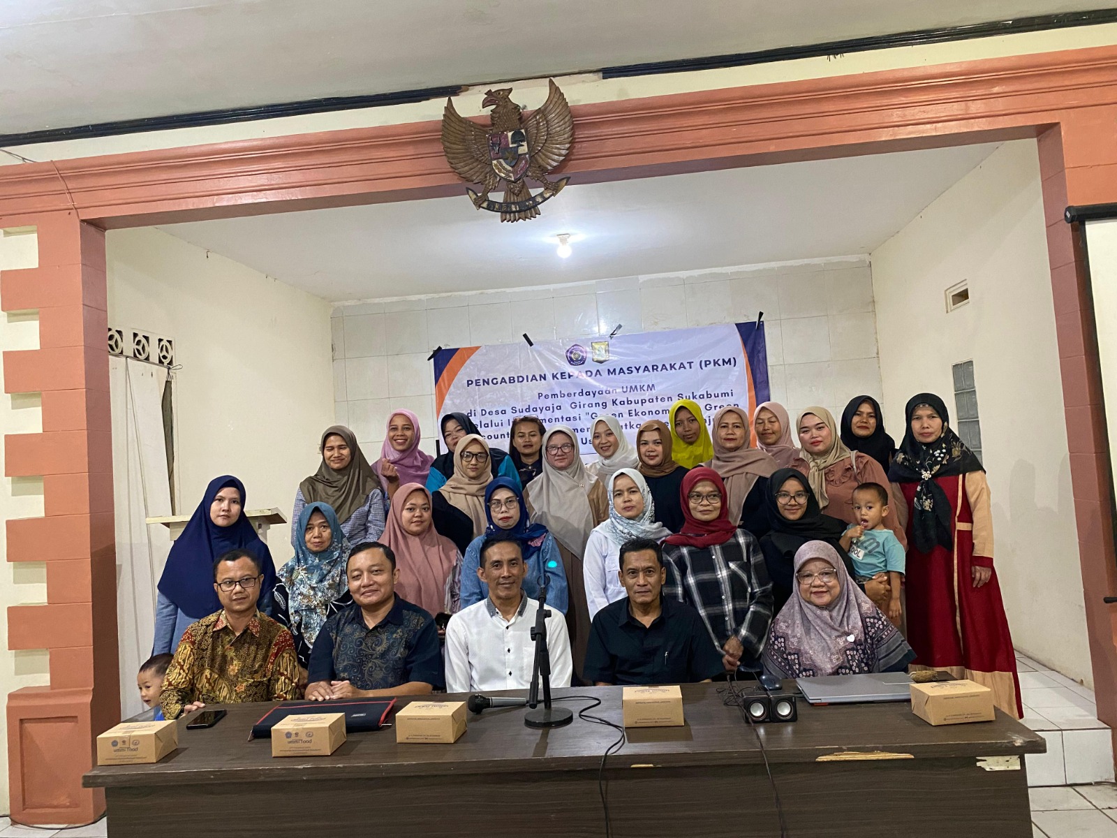 UMKM Desa Sudajaya Girang Sukabumi  Didorong Naik Kelas Melalui Konsep Green Economy-Green Accounting