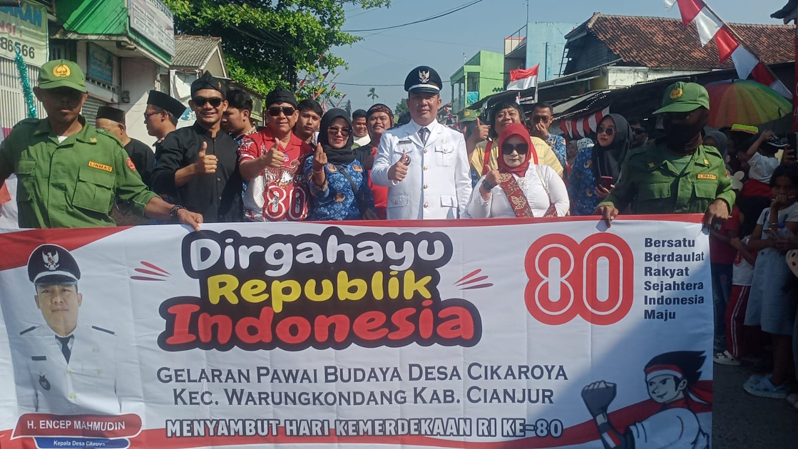 Semarakan HUT RI ke-80, Pemdes Cikaroya Cianjur Gelar Pawai Karnaval