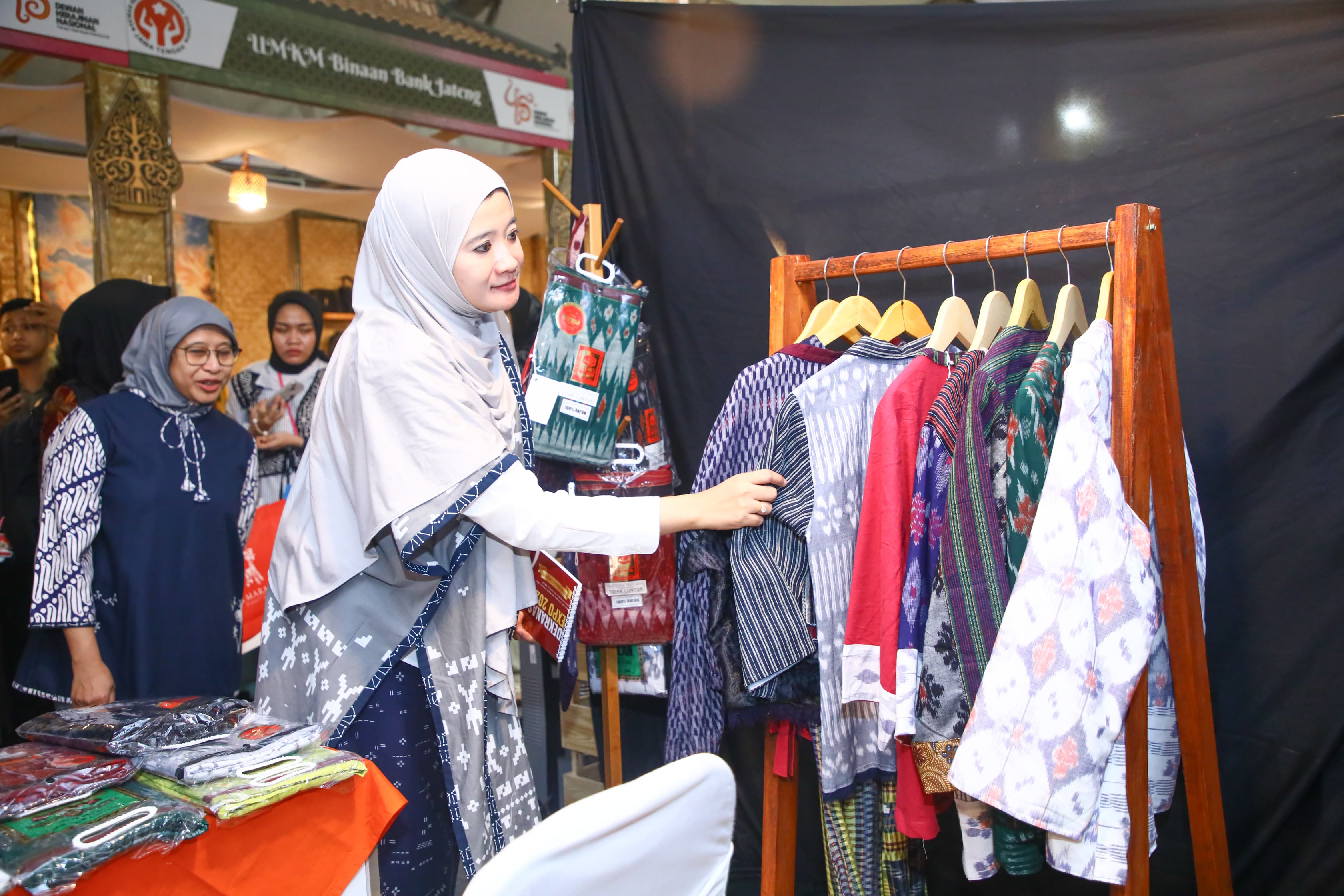 62 pelaku UMKM Jateng Ikuti Pameran Dekranasda Expo 2025, Transaksinya Tembus Rp452 Juta