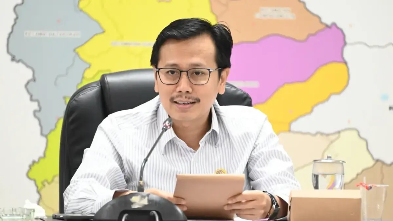 Politik dan Orkestrasi Pembangunan Daerah